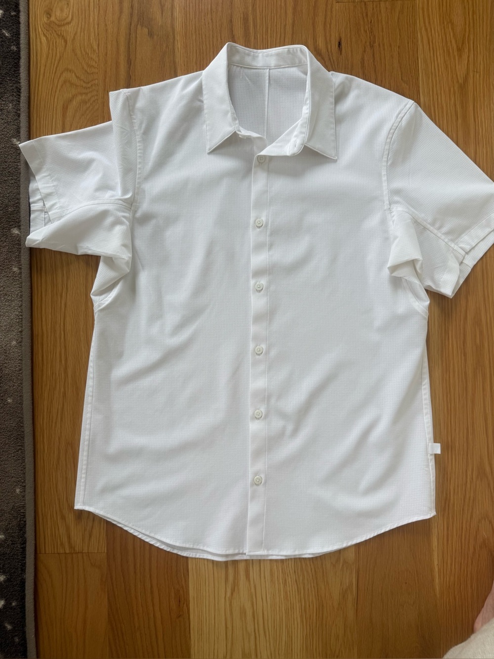 Lululemon Mens Short Sleeve Shirt